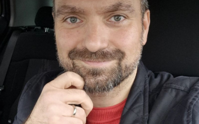 Dziś znów w drodze na spotkanie do jednego z poznańskich szpitali. Uświadomiłem sobie, jak wiele dzieje się równolegle w mojej firmie progressON — i jak dużo satysfakcji daje mi ta różnorodność.